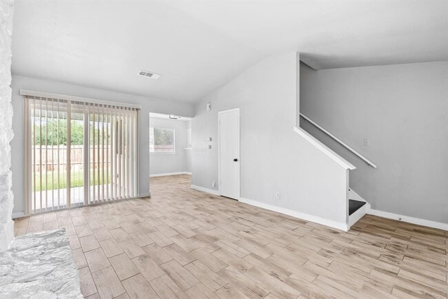 Building Photo - 7505 St Amant Pl