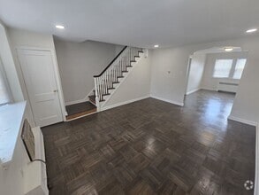 Building Photo - 6449 Marsden St