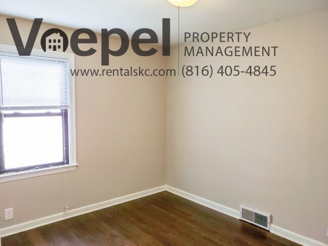 Building Photo - 3 Bedroom 1 Bath KC Rental Home