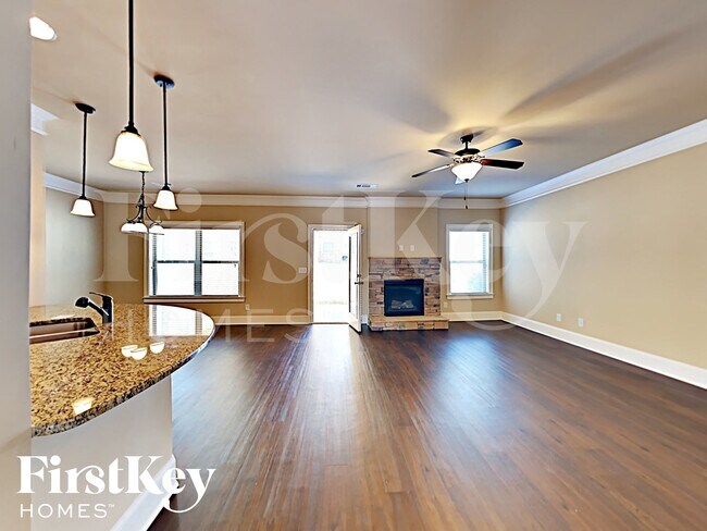 Building Photo - 810 Golden Isles Dr