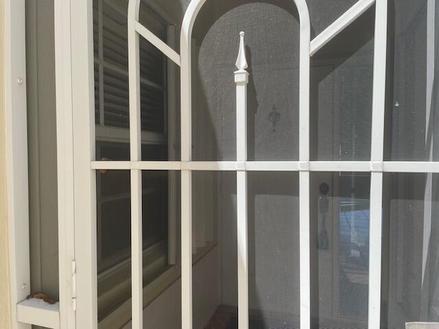 Foto del edificio - 15429 Rosaire Ln