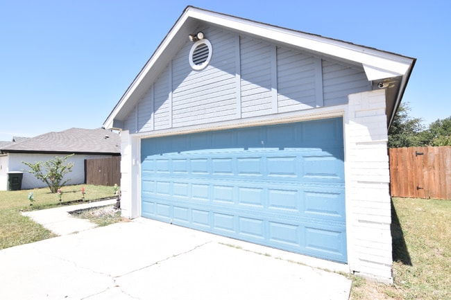Building Photo - 2601 Purser Dr