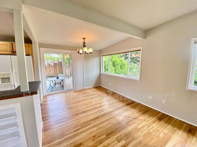 Photo - 16025 NE 3rd St House