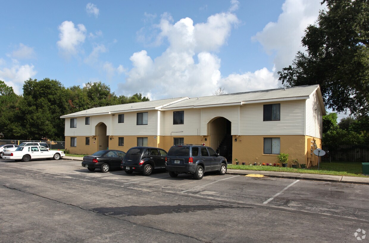 Harbor Court Apartments Apartments in Haines City, FL