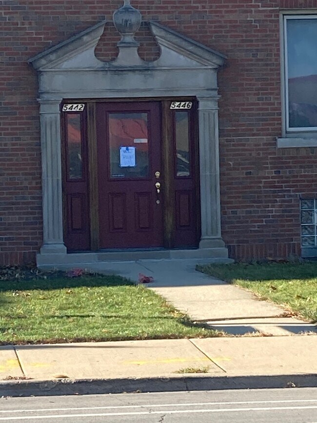 Foto del edificio - 5446 N Elston Ave