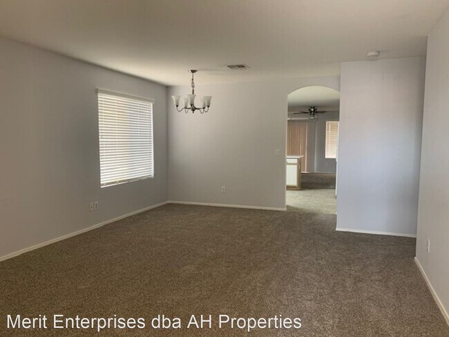 Foto del edificio - 4 br, 2 bath House - 11037 E DELTA AVE