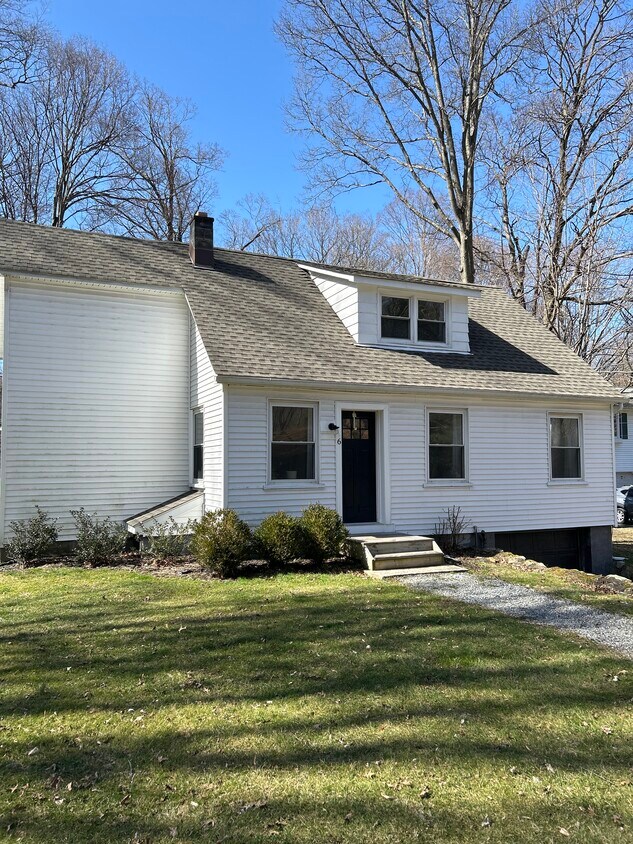 Primary Photo - 6 Brookside Rd