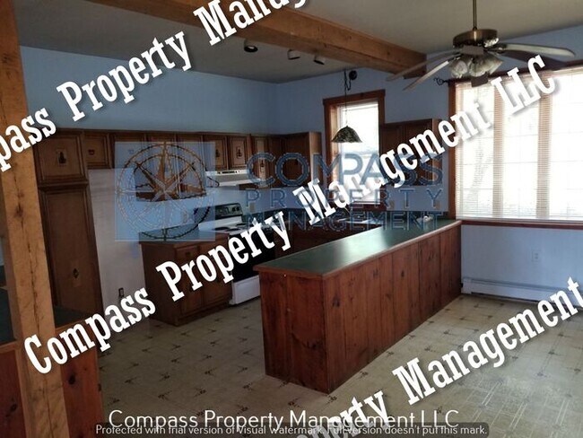 Building Photo - $1,375 - 2 Bed, 1.5 Bath Single Family Hom...