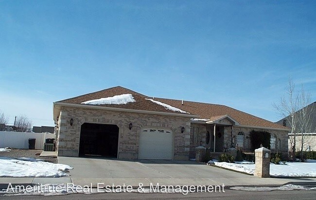 Building Photo - 6 br, 4 bath House - 1188 S 1180 E