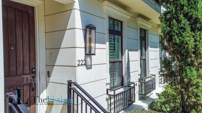 Building Photo - 222 S Summerlin Ave