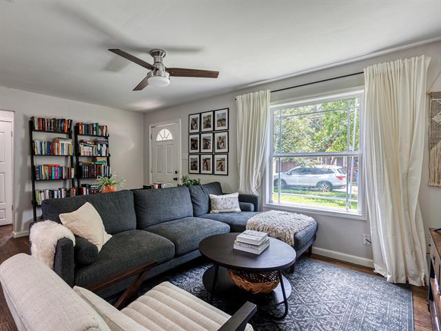 Foto del edificio - 4223 Glenhaven Blvd