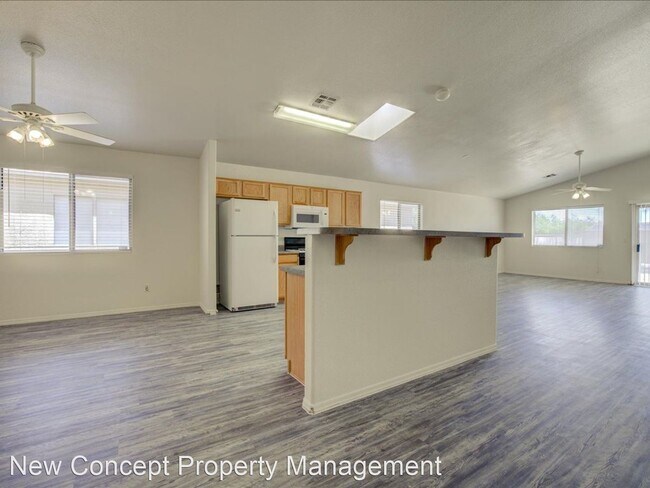 Foto del edificio - 3 br, 2 bath House - 5141 S Lavender Hills Ln