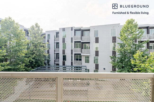 Foto del edificio - 1301 W Koenig Ln