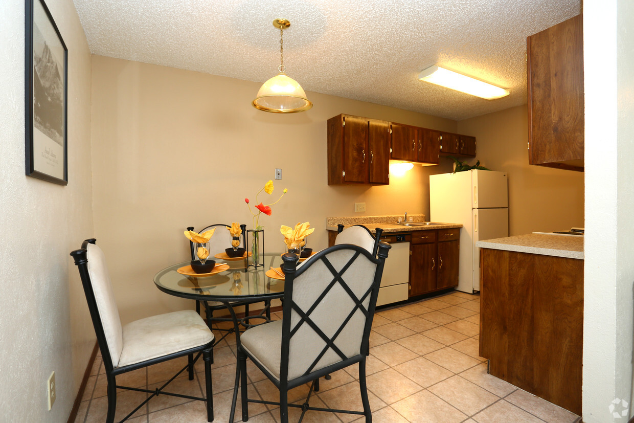 Comedor - Avendale Pointe Apartments