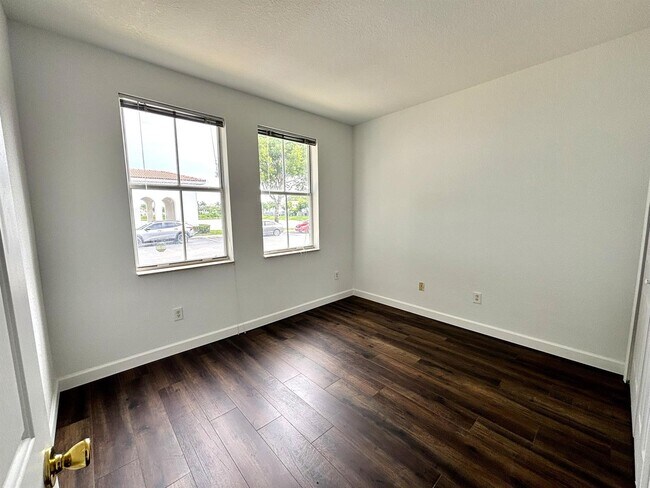 Foto del edificio - 15503 SW 40th St