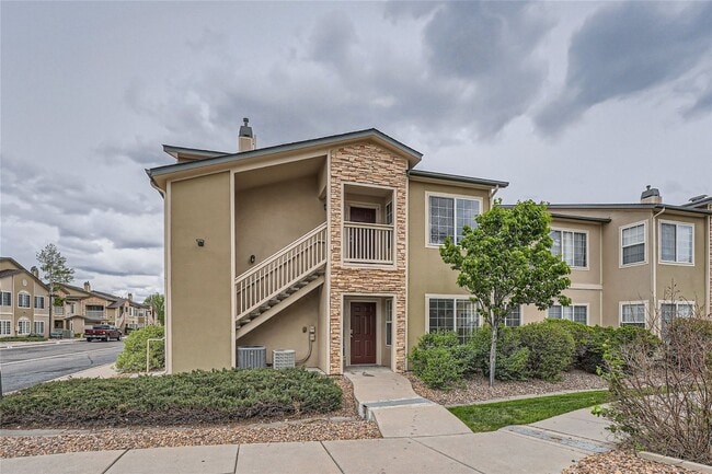 Building Photo - 10070 E Carolina Dr