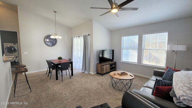 Foto del edificio - 2200 Marsh Hawk Ln