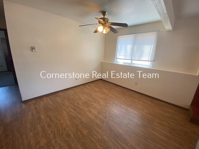 Foto del edificio - 2820 W Platte Ave