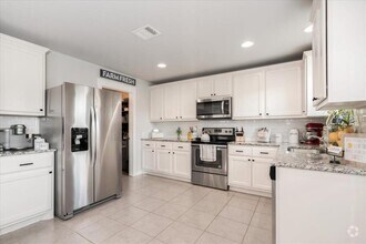 Building Photo - 144 Syrah Ct