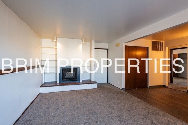 Building Photo - 278 100 E