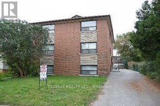 Building Photo - 173 Symons St
