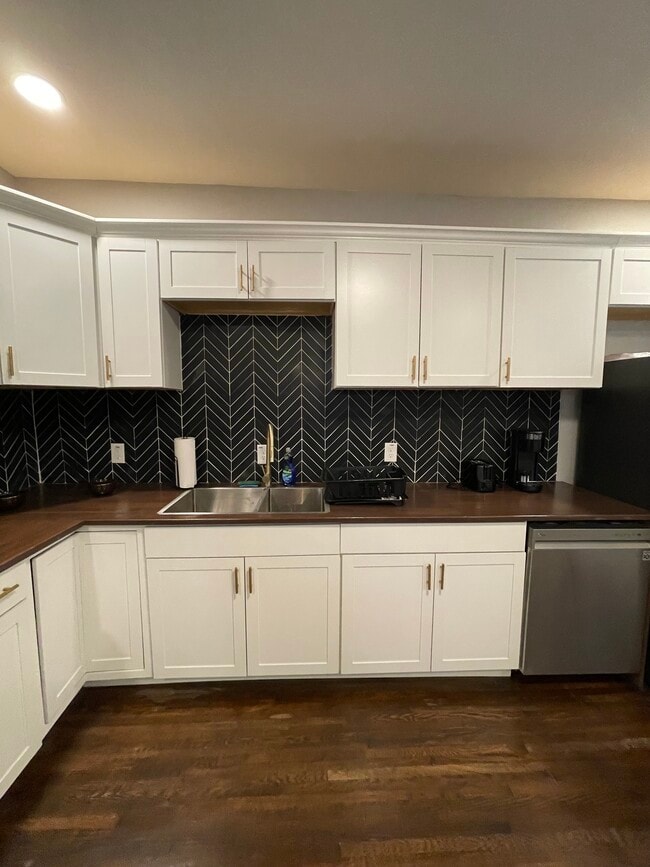 Foto del edificio - 2621 17th St Ensley