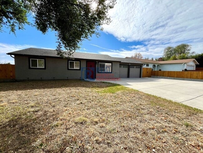 Photo - 1675 Tahlequah Dr House