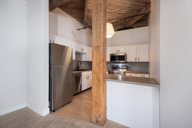 Foto del edificio - 940 Monroe Ave NW