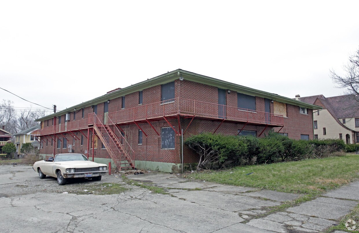 Building Photo - 1306 Bryn Mawr Dr