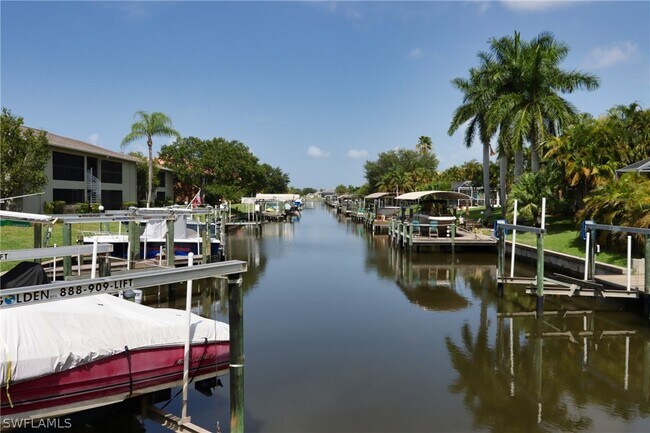 Foto del edificio - 4708 SW 8th Pl