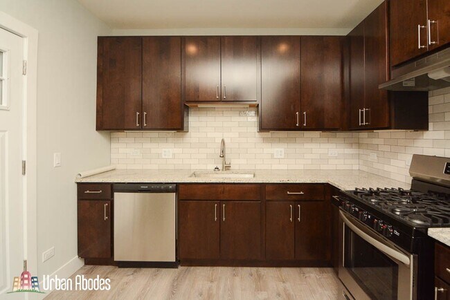 Foto del edificio - 1139 Maple Ave