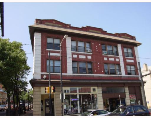 Foto principal - 2888-2892 W Liberty Ave