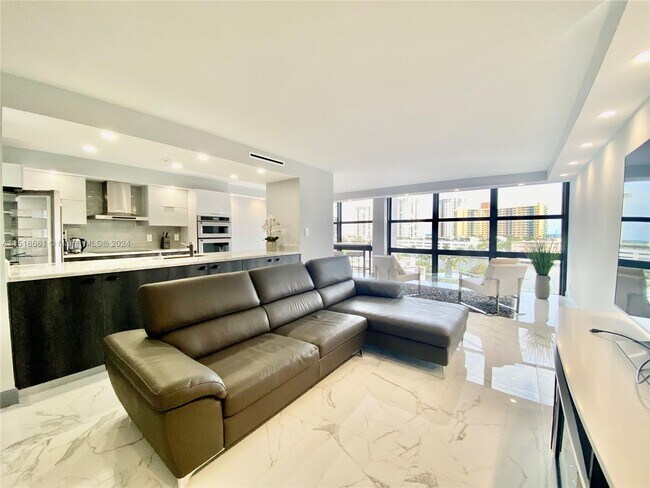 Foto del edificio - 800 Parkview Dr