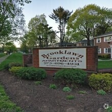 Building Photo - 131 Hinchman Ave