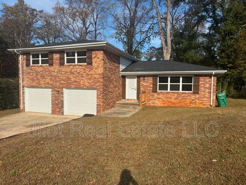 Foto principal - 2390 Tiffany Pl