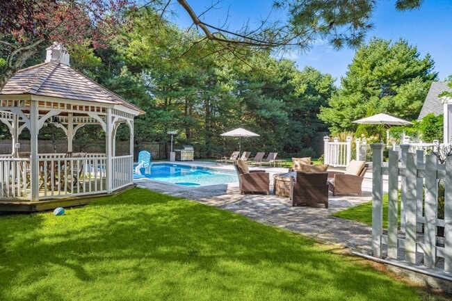 Foto del edificio - 117 Fox Hollow Ln