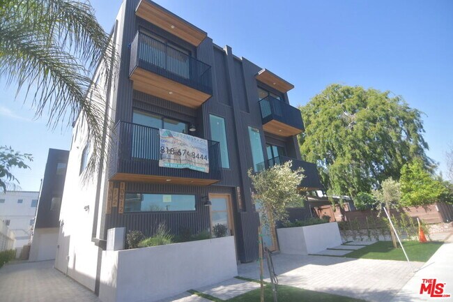 Foto del edificio - 10810 Peach Grove St