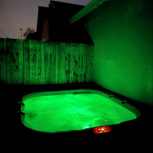 Foto del edificio - 412 N Cloverdale Blvd