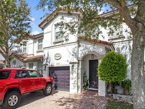 Building Photo - 8128 NW 108th Ct