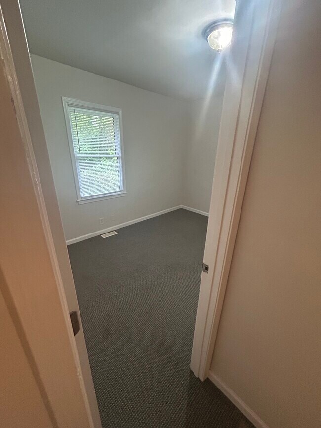 Foto del edificio - 2259 Whites Mill Rd