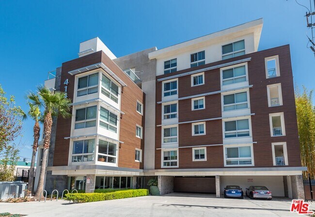 Building Photo - 4140 Glencoe Ave