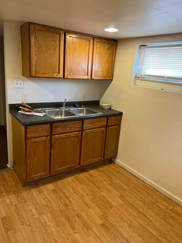 422.5 E Overland, Scottsbluff, NE 69361 Room for Rent in Scottsbluff