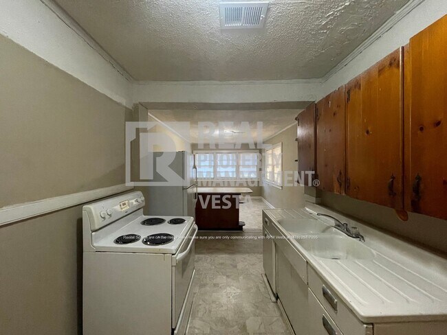 Foto del edificio - 3346 Shaw Dr