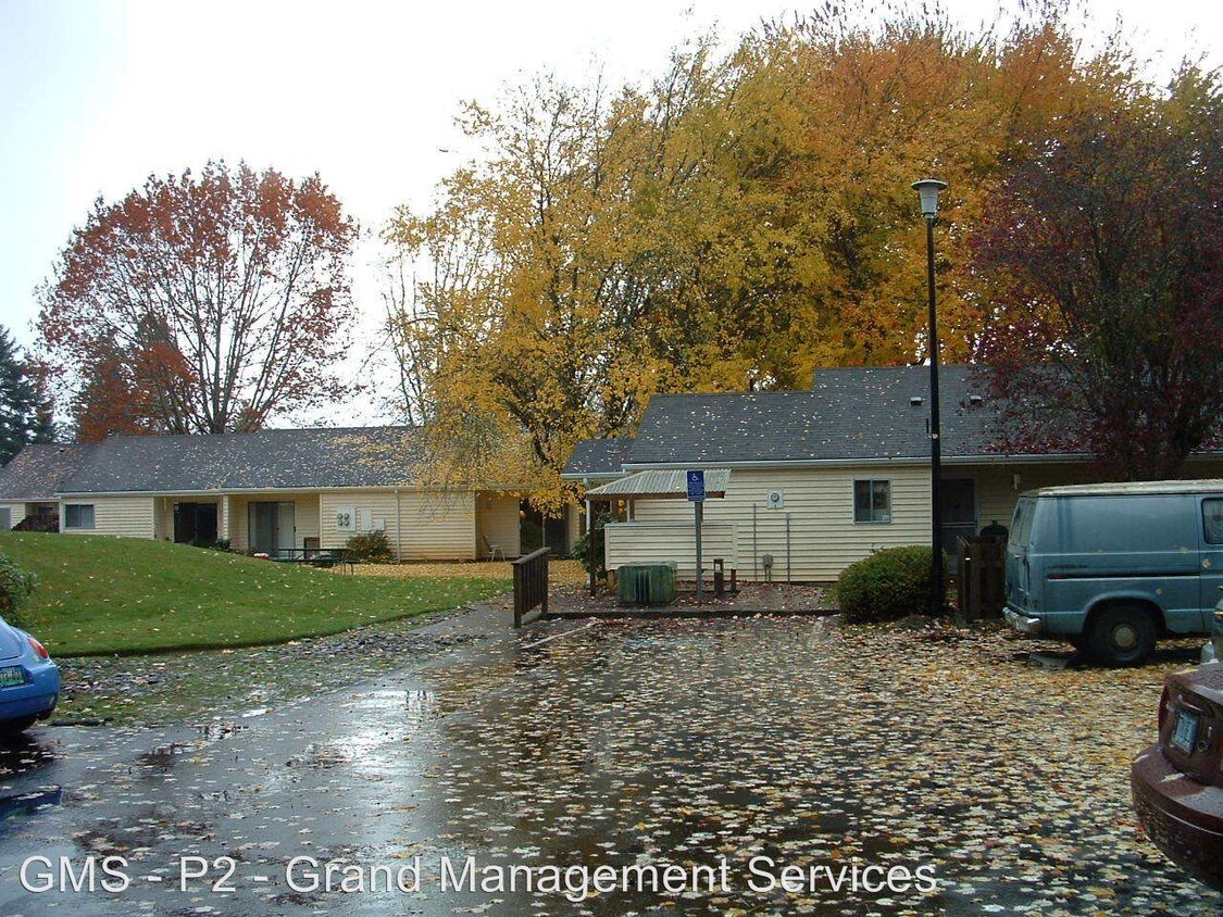 88059 5th St, OR 97487 Condo for Rent in OR