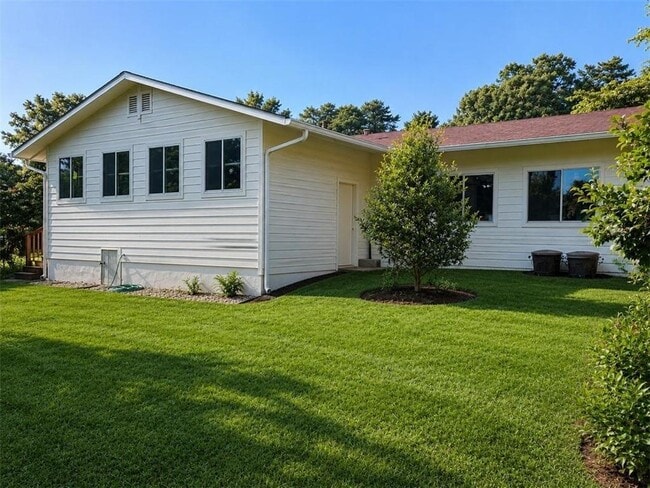 Foto del edificio - 3120 Haverford Ln SE