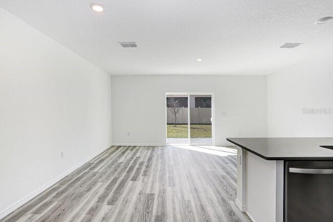 Foto del edificio - 31298 Paper Birch St