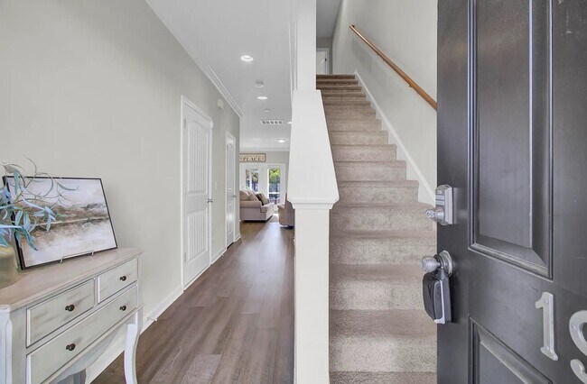 Foto del edificio - 3 Bedroom 2.5 Bath Townhouse in Lakeview Commons - Goose Creek