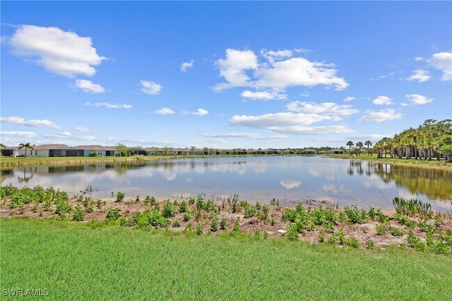 Foto del edificio - 8720 Swell Brooks Ct