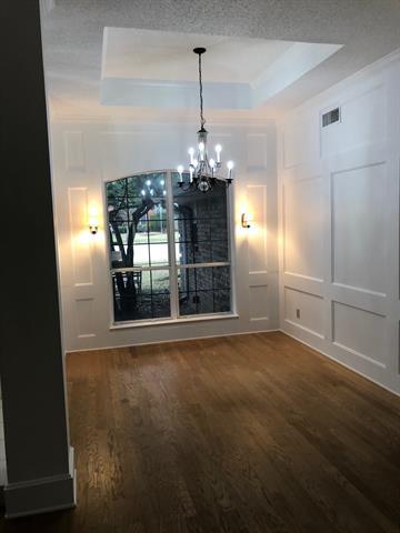 Foto del edificio - 5311 Altacrest Ct