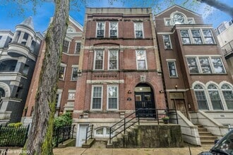Building Photo - 1950 N Hudson Ave